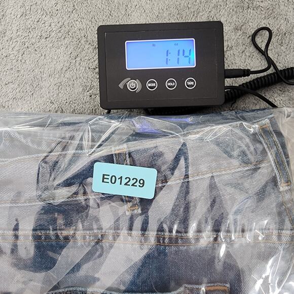 Vintage Levi's 501 XX Button Fly Denim Jeans Size W42 L32 Blue Straight Cotton - Picture 13 of 13